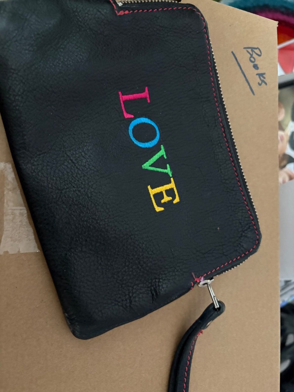ROOTS LOVE leather clutch purse bag - Picture 3 of 5